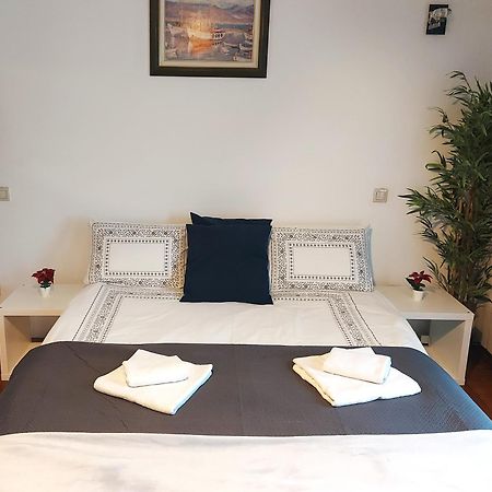 Red Clay Apartments City Club Belgrado Esterno foto