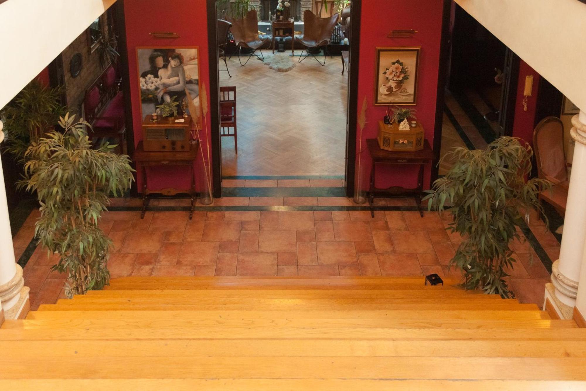 Red Clay Apartments City Club Belgrado Esterno foto