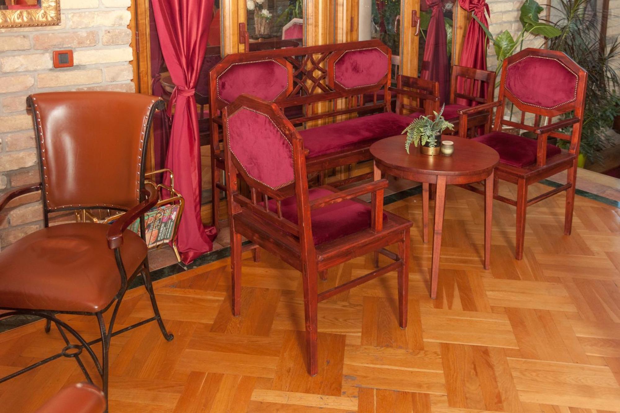 Red Clay Apartments City Club Belgrado Esterno foto