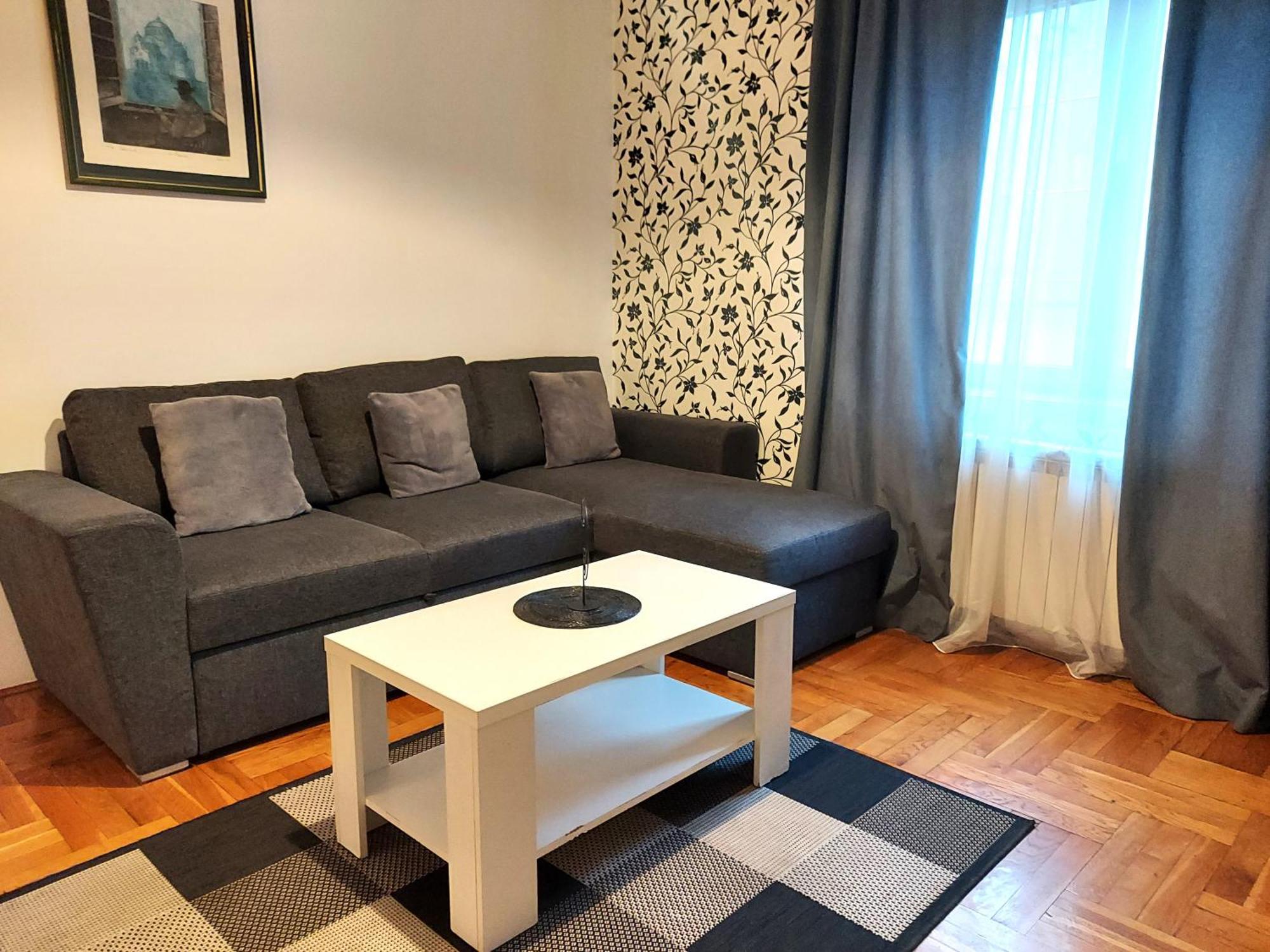 Red Clay Apartments City Club Belgrado Esterno foto